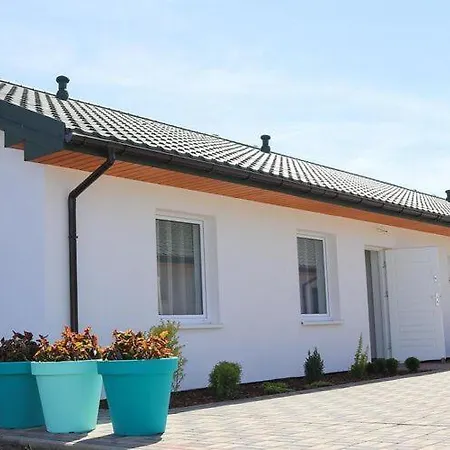 Cottage, 1 Bedroom, Swimming Pool, فندق 4*